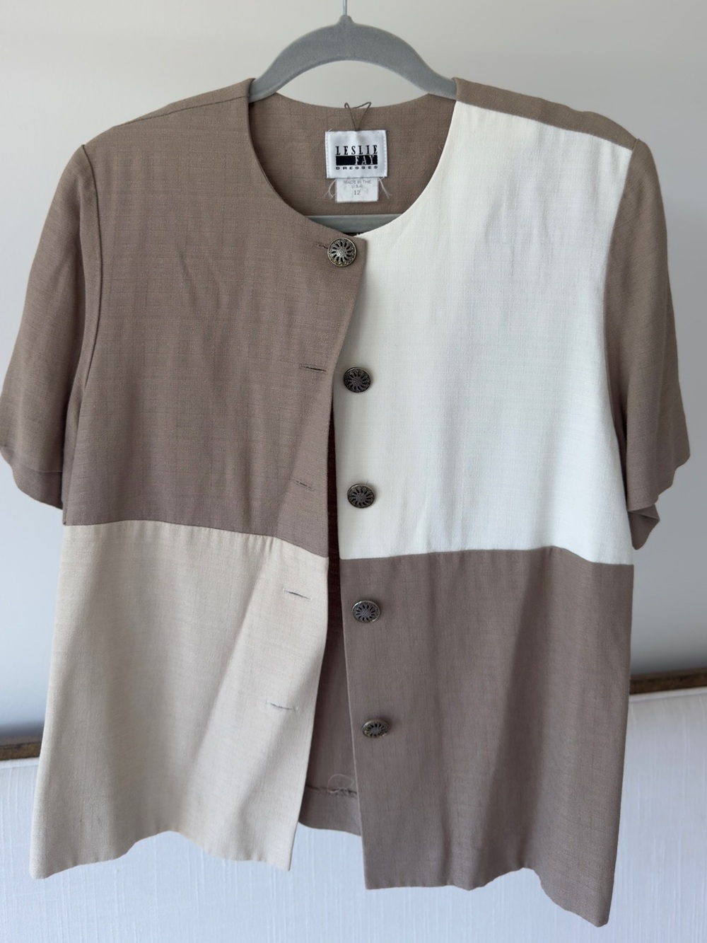 Vintage Leslie Fay Colorblock Short Sleeve Shirt -  Taupe & Cream